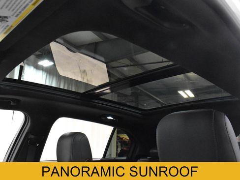 Certified 2023 Cadillac XT4 Sport image 4