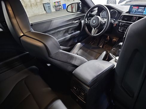 Used 2021 BMW M2 Competition image 11
