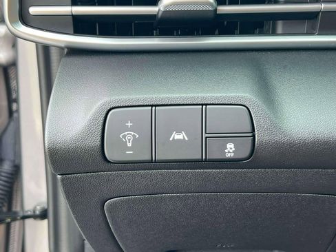 Used 2023 Hyundai Elantra SEL image 20