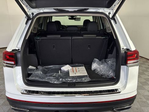 New 2026 Volkswagen Atlas SE AWD/4WD image 4