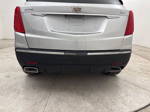 Used 2017 Cadillac XT5 Luxury image 20