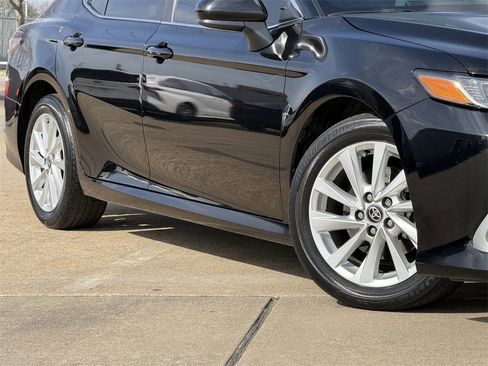 Used 2023 Toyota Camry LE image 11