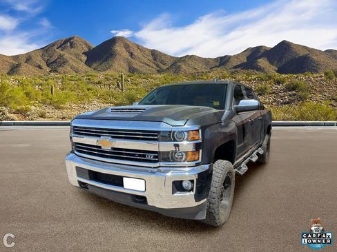 Used 2019 Chevrolet Silverado 2500 LTZ w/ Duramax Plus Package AWD/4WD image 2