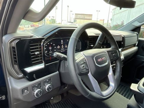 New 2025 GMC Sierra 1500 SLE w/ Max Trailering Package image 11