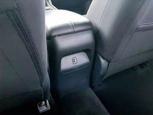 Used 2020 Nissan Sentra SV image 31