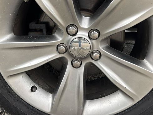 Used 2018 Dodge Challenger SXT RWD image 23