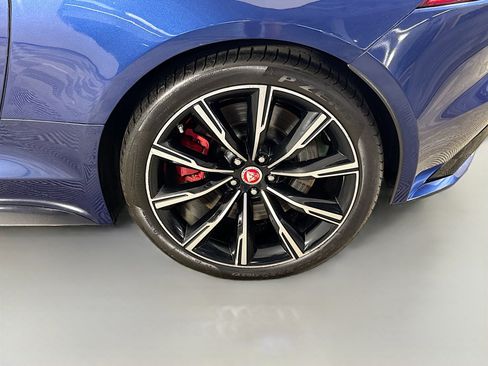 Used 2021 Jaguar F-TYPE R AWD/4WD image 33