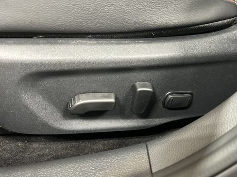 Used 2023 Nissan Sentra SR w/ SR Premium Package FWD image 10