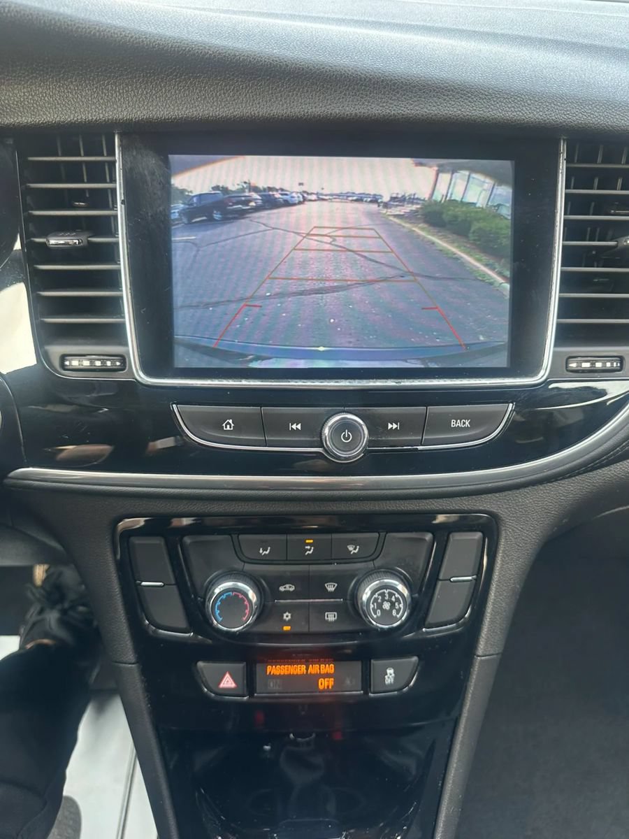 Used 2019 Buick Encore Preferred AWD/4WD image 18
