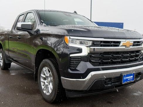 Used 2022 Chevrolet Silverado 1500 LT image 4