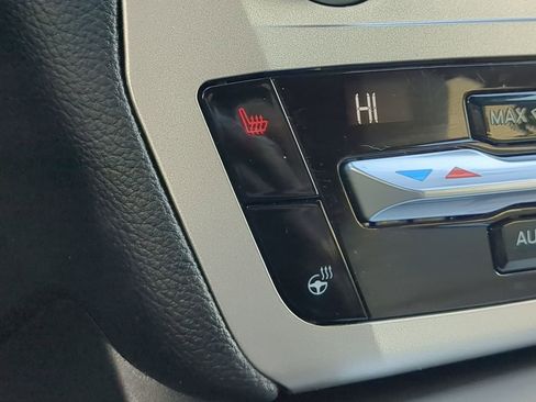 Certified 2021 Ford Explorer XLT w/ Equipment Group 202A image 21