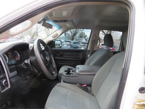 Used 2017 RAM 1500 Express image 7