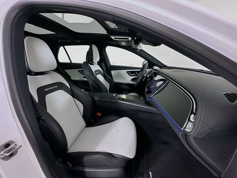 New 2026 Mercedes-Benz E 53 AMG 4MATIC Sedan image 31