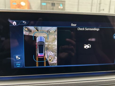 Used 2024 Mercedes-Benz GLE 450e 4MATIC image 11