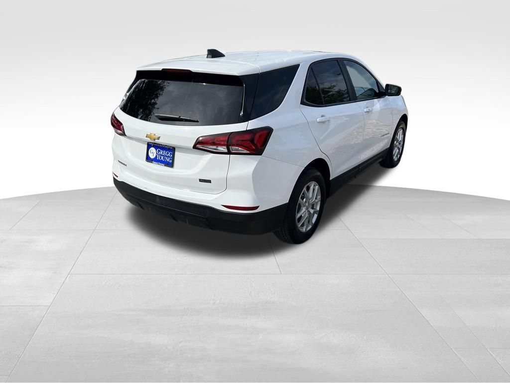 Used 2022 Chevrolet Equinox LS w/ LS Convenience Package FWD image 6