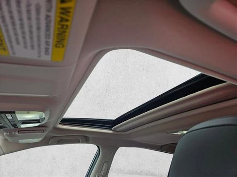 Used 2020 Subaru Crosstrek 2.0i Limited w/ Moonroof Package image 15