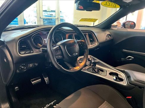 Used 2022 Dodge Challenger R/T Scat Pack RWD image 8