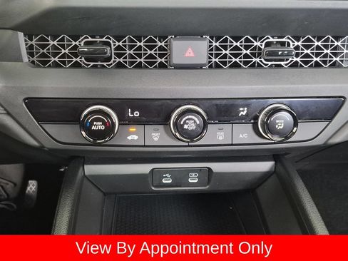Used 2025 Honda Accord LX image 34
