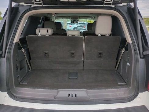 Used 2020 Ford Expedition XLT w/ Equipment Group 202A RWD image 13