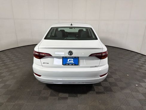 Used 2019 Volkswagen Jetta SE FWD image 6