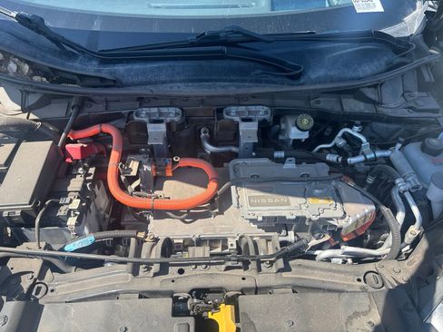 Used 2023 Nissan Ariya AWD image 18