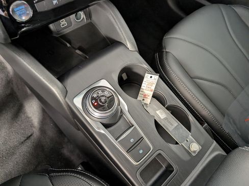 New 2025 Ford Escape SE w/ PHEV Premium Package image 16