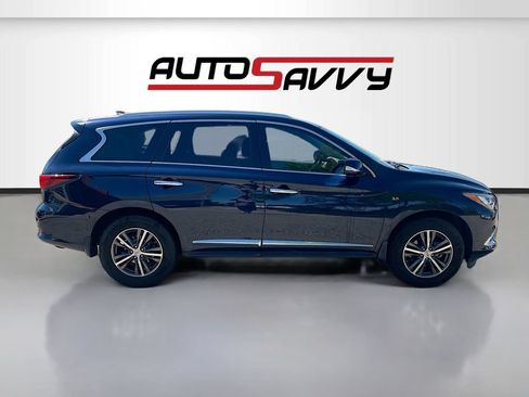 Used 2019 INFINITI QX60 Luxe w/ Essential Package FWD image 8