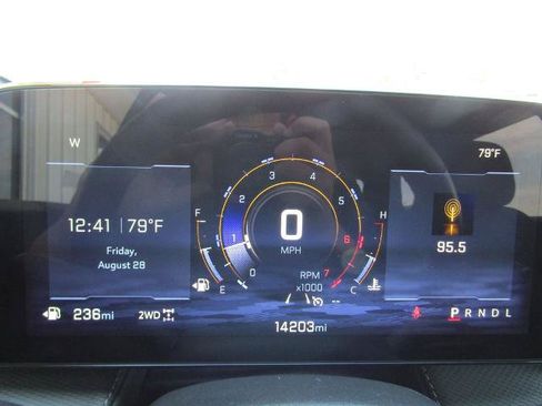 Used 2026 Chevrolet Equinox LT AWD/4WD image 24