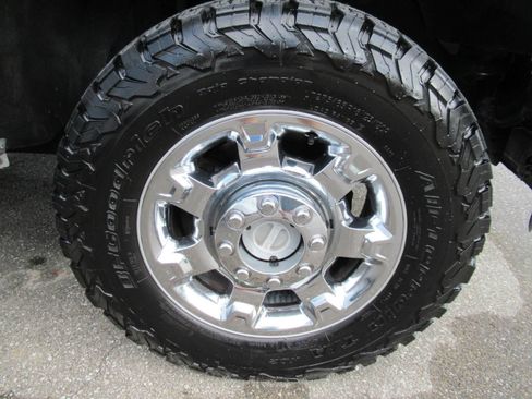 Used 2012 Ford F250 XLT w/ XLT Premium Pkg AWD/4WD image 5
