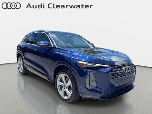Used 2025 Audi Q5 Premium Plus AWD/4WD image 6