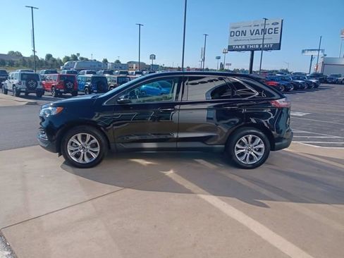 Used 2024 Ford Edge Titanium image 3