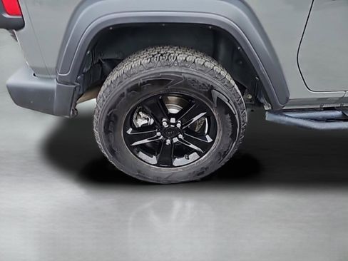 Used 2020 Jeep Wrangler Sport image 15
