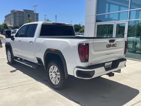 Used 2022 GMC Sierra 2500 Denali w/ Denali Ultimate Package AWD/4WD image 9