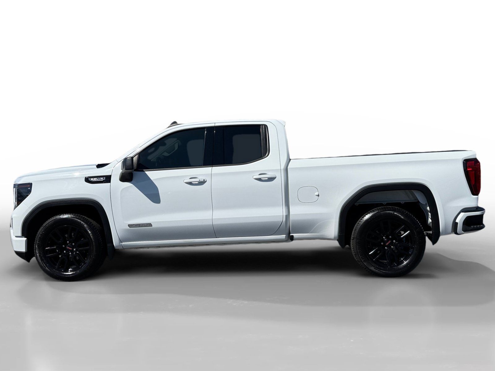 Used 2023 GMC Sierra 1500 Elevation RWD image 2
