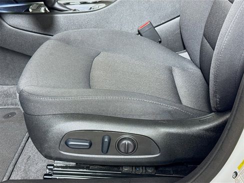 Certified 2024 Chevrolet Malibu LT image 16