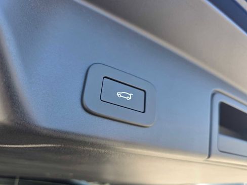 Certified 2026 Land Rover Range Rover Evoque S AWD/4WD image 16