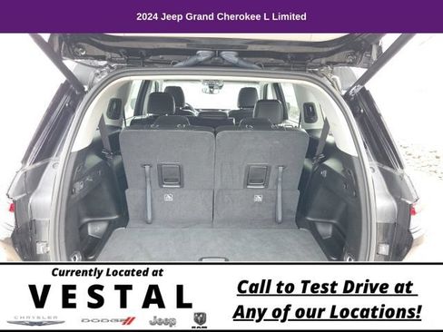 Used 2024 Jeep Grand Cherokee L Limited AWD/4WD image 10