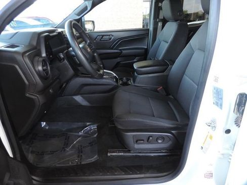 Used 2024 Chevrolet Colorado W/T w/ WT Convenience Package II AWD/4WD image 20