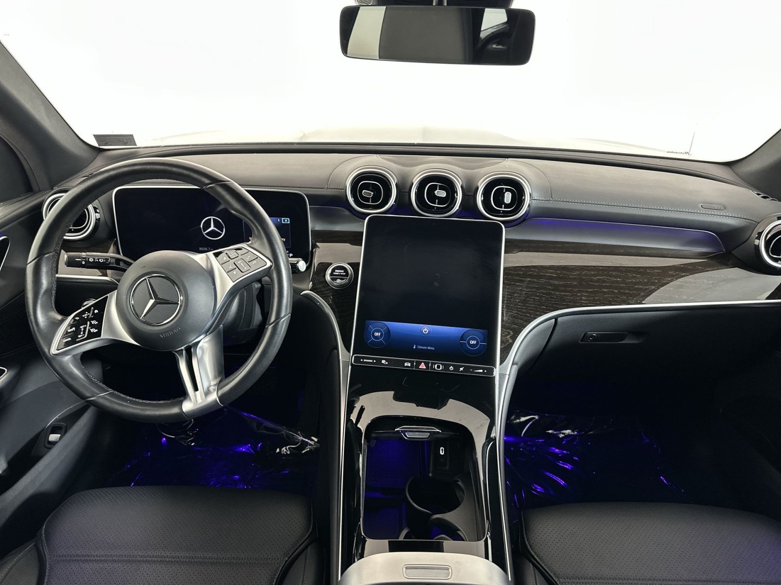 Used 2023 Mercedes-Benz GLC 300 4MATIC image 16