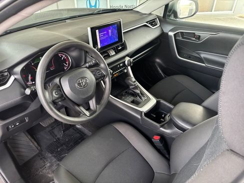 Used 2024 Toyota RAV4 LE image 9