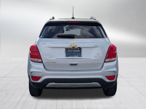 Certified 2022 Chevrolet Trax LT w/ LT Convenience Package AWD/4WD image 5