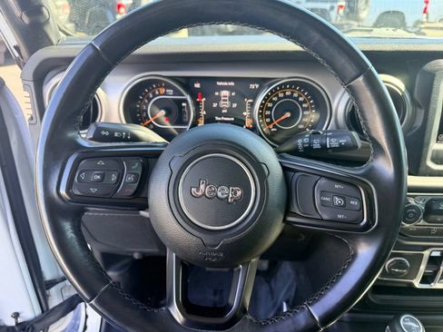Used 2018 Jeep Wrangler Unlimited Sport w/ Technology Group AWD/4WD image 19