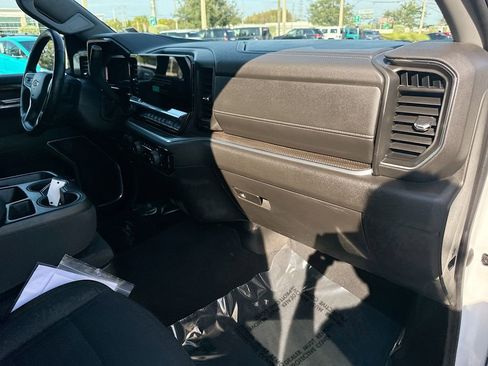 Used 2022 Chevrolet Silverado 1500 LT image 28