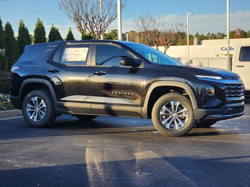 New 2026 Chevrolet Equinox LT w/ Convenience Package II image 3