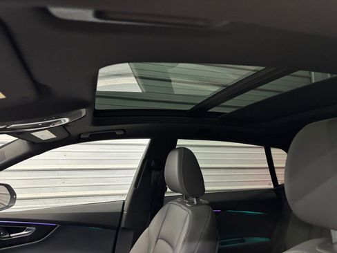 Used 2019 Audi Q8 Premium Plus w/ Premium Plus image 21