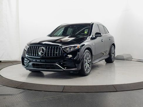 Used 2024 Mercedes-Benz GLC 43 AMG 4MATIC image 3