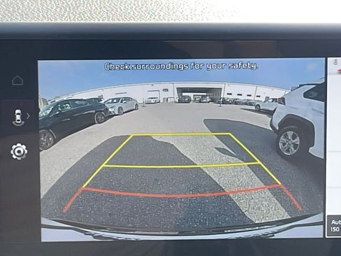 Used 2025 Kia Seltos S image 23