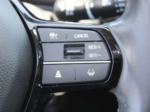 Used 2024 Honda HR-V EX-L image 17
