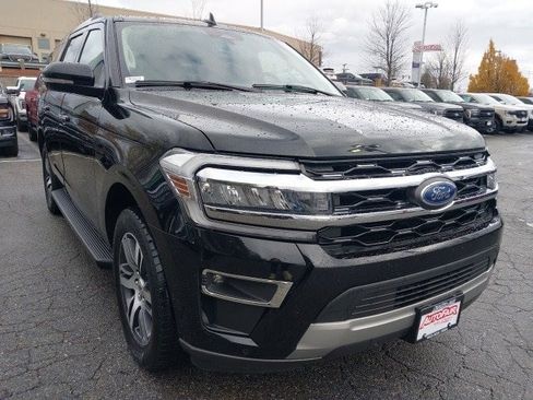 Certified 2024 Ford Expedition Limited image 2