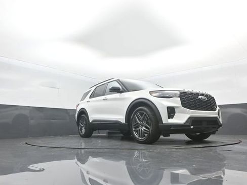 New 2026 Ford Explorer ST w/ Sun And Sound Package image 28